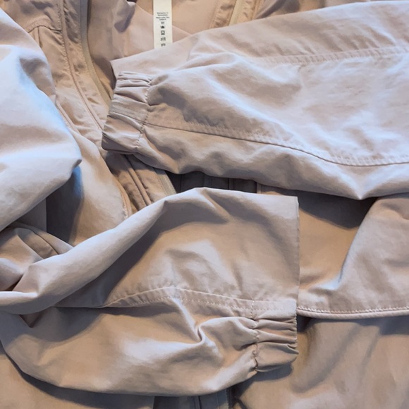 Lululemon jacket - Picture 3 of 10